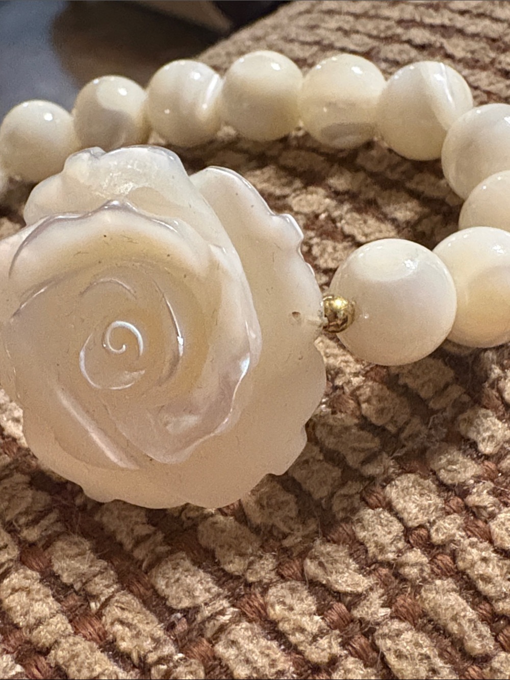 Vintage White Jade Rose Bracelet- Women Jewelry - Picture 8 of 10